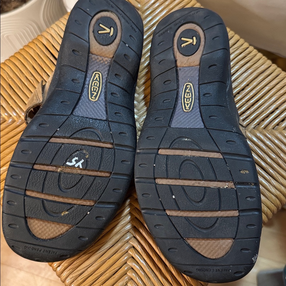 Keen Women's Brown Slip-On Mules - Picture 3 of 3